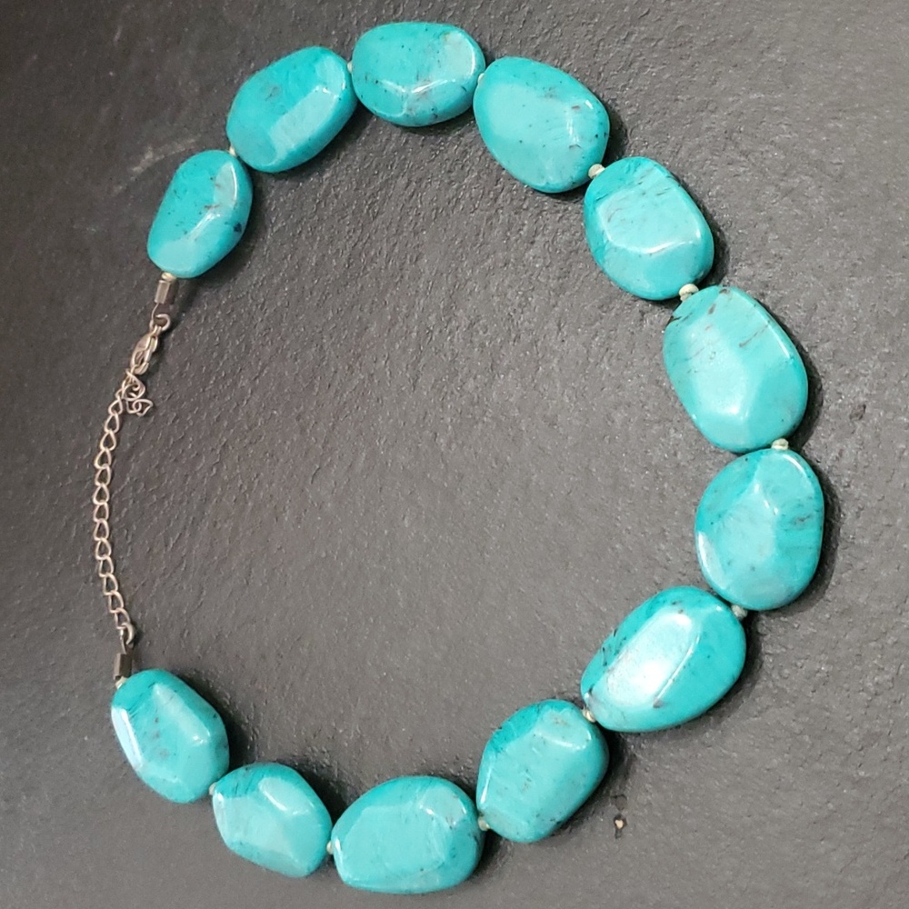 Lightweight turquoise chocker DZ